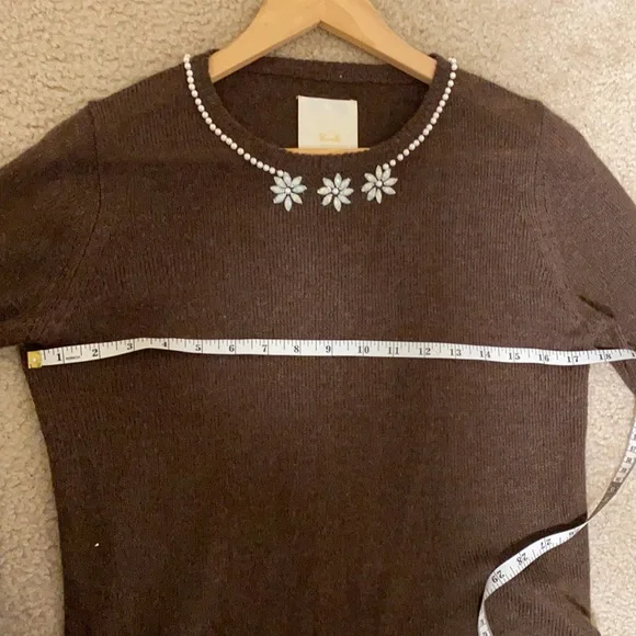 Pearl and rhinestones embellished brown sweater (bought in Japan) - Picture 7 of 7
